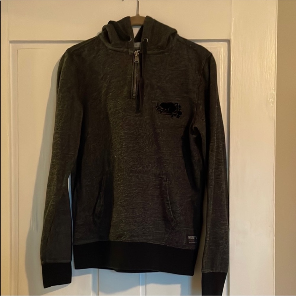 Roots Hoodie with half zip